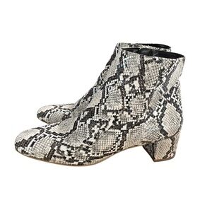 Urban Outfitters Snake Print Heeled Boots Size 9M Vintage Y2K Ankle Booties